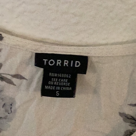 Torrid Shirt - Picture 2 of 3